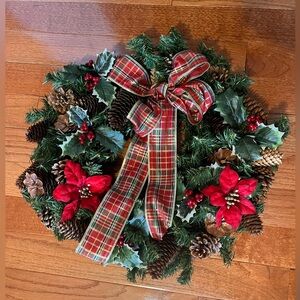 Christmas Decorative Wreath - Well Made, Like New & Approximately 20” diameter
